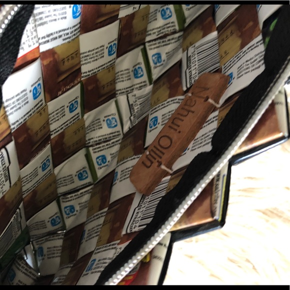 Nahu Olin Wristlet - Picture 3 of 3